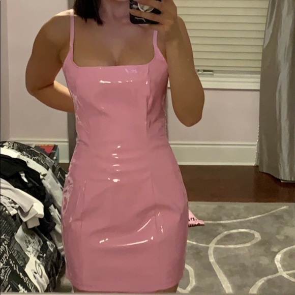 Baby Pink Bodycon dress PrettyLittleThing - Picture 3 of 4